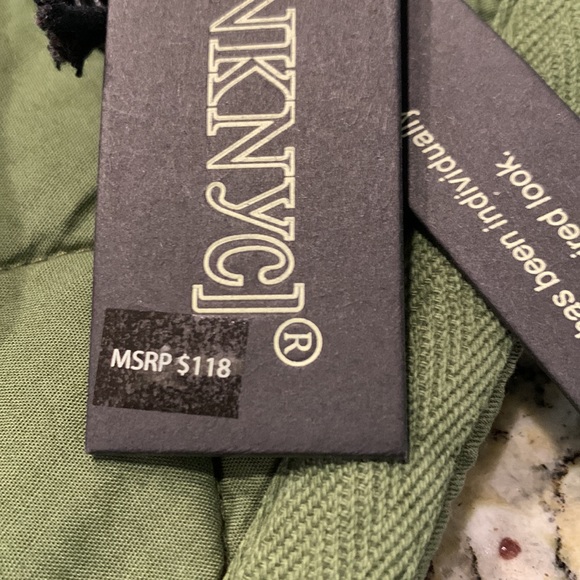 [BlankNyC} Cropped Olive Zip Front Jacket - Picture 13 of 14